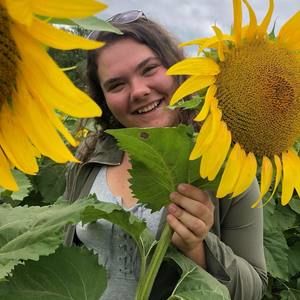 Meet your Posher, Alyssa